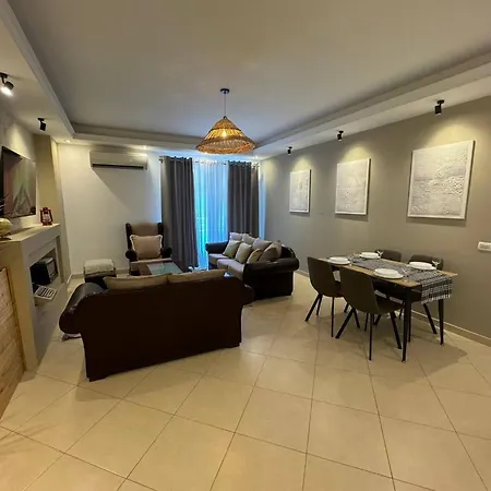 Apartamento Retro Blossom Tirana